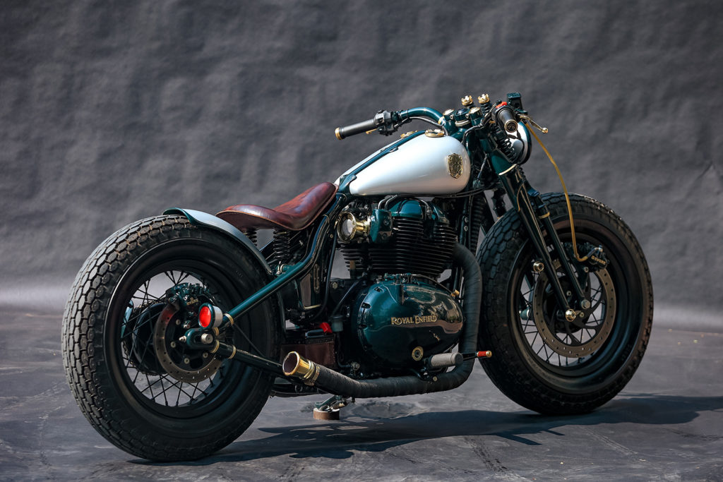 Bullet का खेल बिगड़ने आ गया Royal Enfield Bobber। 350cc इंजन के साथ 5 गियर टॉप स्पीड